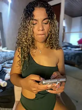 Chat +18 de AngelPinkk_ ao vivo