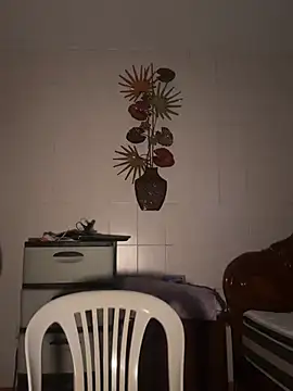 Chat +18 de Valentinacouple ao vivo