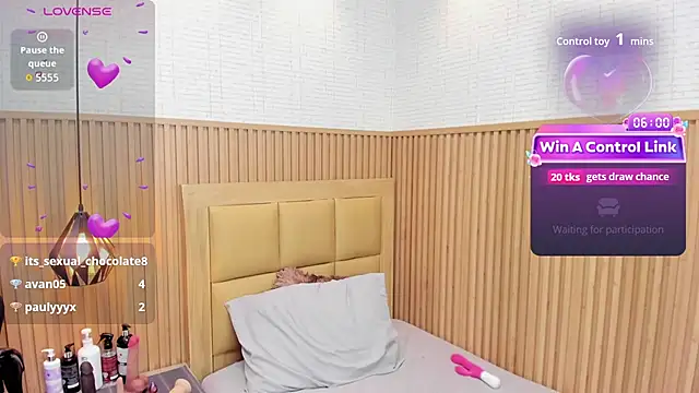 LOLAMAXI Live XXX Chat