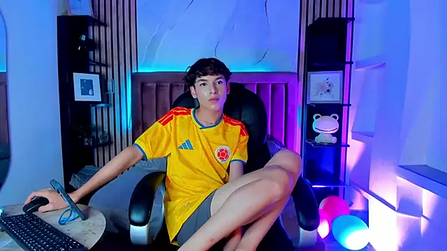 Chat XXX Live SthepanodiMonaco