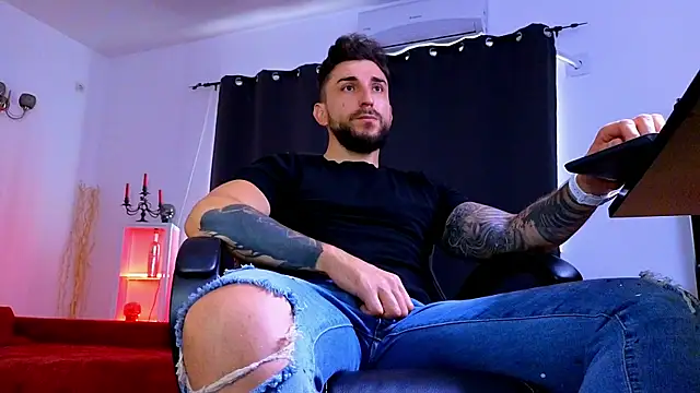 Chat XXX ao vivo de MightyAaron66