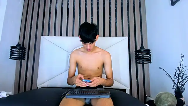 Pit_Ross Live XXX-Chat