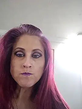 BusyB1983 Live XXX-chat