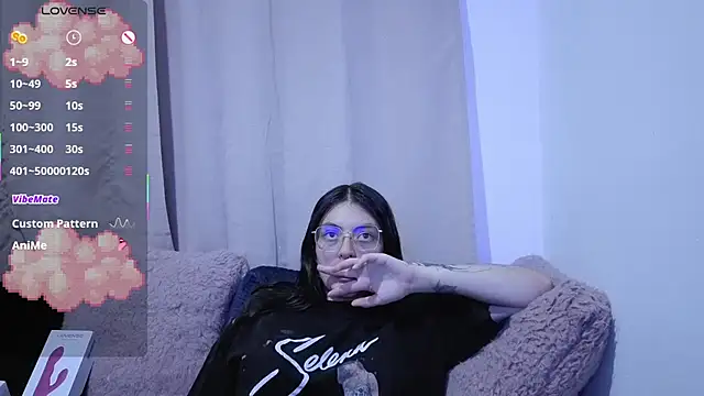 Онлайн чат XXX lessliee22_