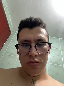 Kurtxxx22 Chat XXX live