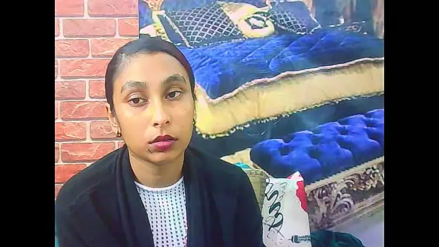 Chat +18 de IndianSexyButt ao vivo