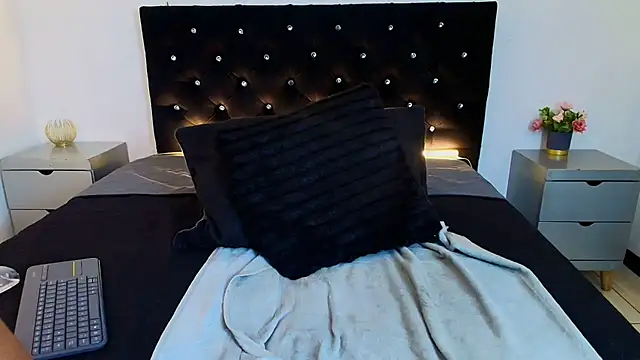 tachala_'s Live XXX Chat