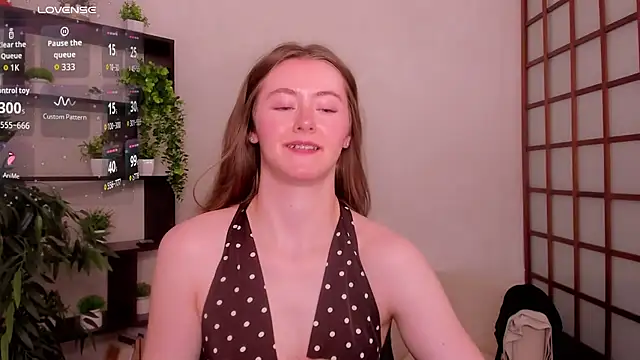 KateCuddle live XXX chat