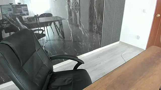 adore-me's Live XXX Chat