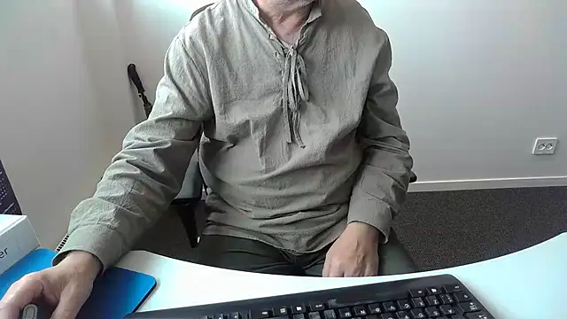 XXX chat uživo modela Buggemann