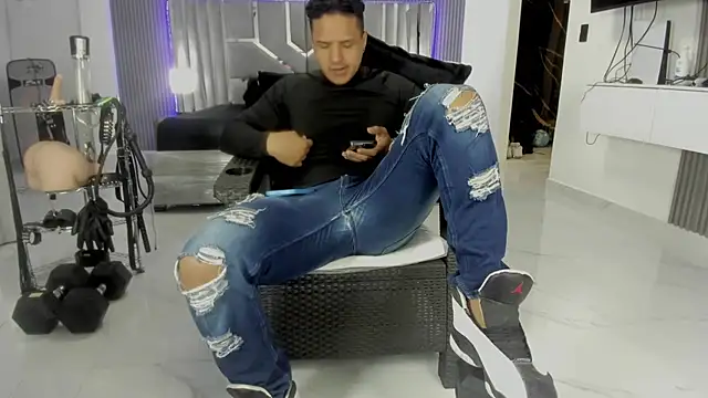 Chat XXX ao vivo de master_leather