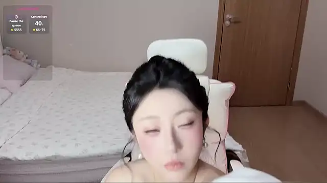 Kulomi Live XXX-chat