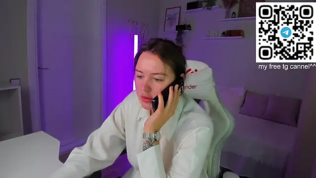 Laura_CollinsS' Live XXX Chat