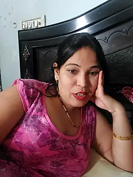Poojabhabi101のライブXXXチャット
