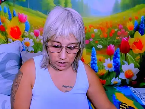 indianroxy Live XXX Chat