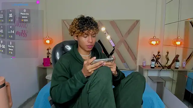 Anyelo_Twink's Live XXX Chat