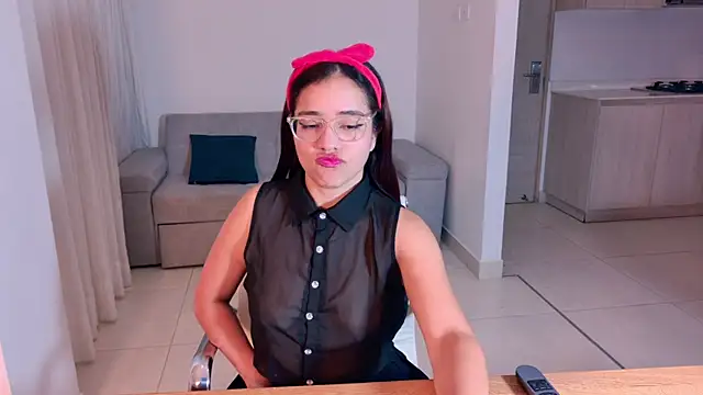 دردشة AntonellaBons الجنسية المباشرة
