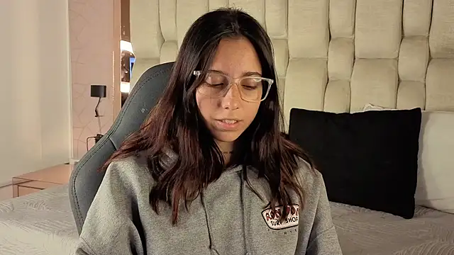 Chat XXX en directo de TinyVelvet
