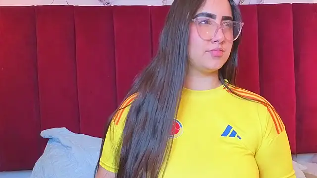 Chat +18 de JESSYCORTES ao vivo