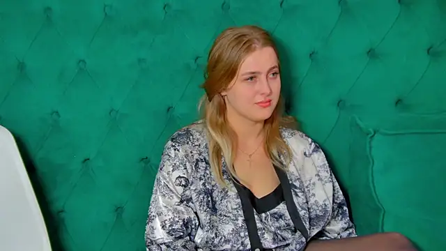 EllaBells Adlı Modelin Canlı XXX Sohbeti