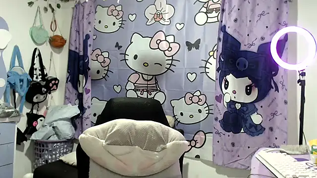 lussyevans24's Live XXX Chat