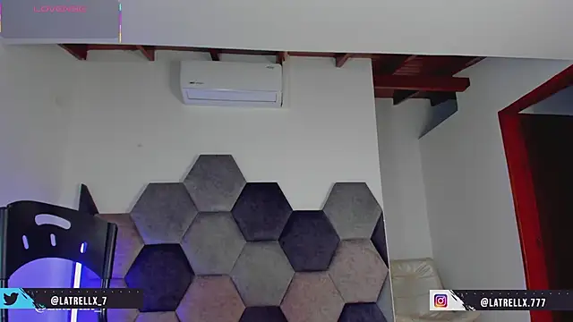 Latrellx7's Webcam Show