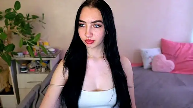 Chat +18 de WildKittenX_ ao vivo