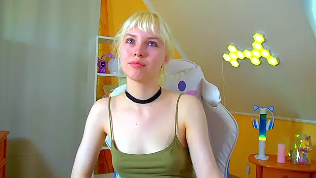 Živý XXX chat HannahHollis