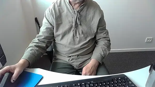 Онлайн чат XXX Buggemann