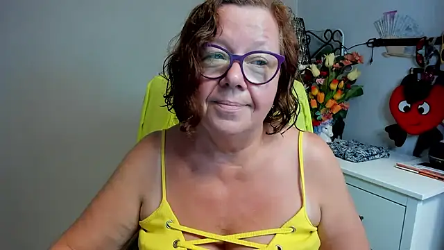 Adelewildx's Live XXX Chat