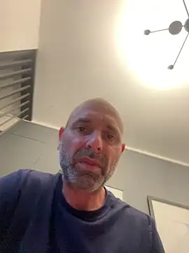 tttttyta webkamerás műsora