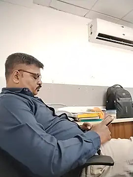 Desi_Lodo_Gujju_Boy লাইভ XXX চ্যাট