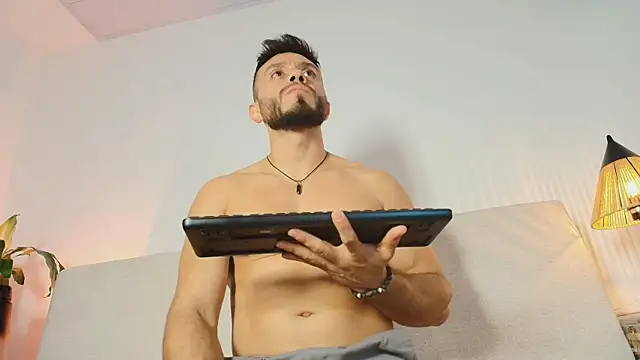Živý XXX chat Mateo_Vega_