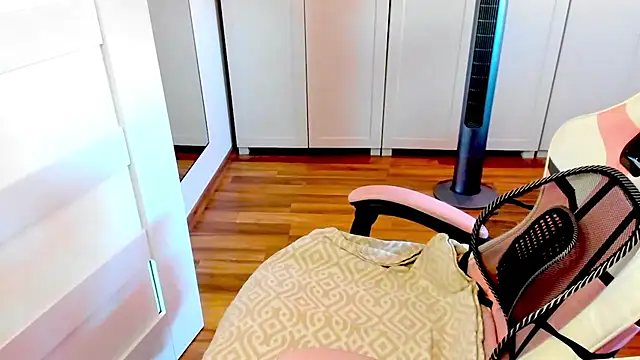 teaseDiana's Live XXX Chat