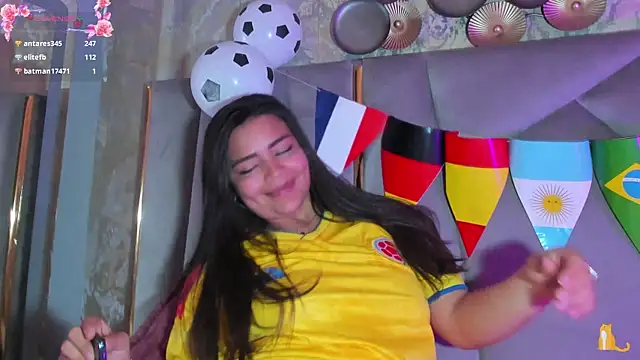 Chat +18 de KimDevinne ao vivo