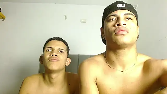 Jose_And_Daniel Live XXX-Chat