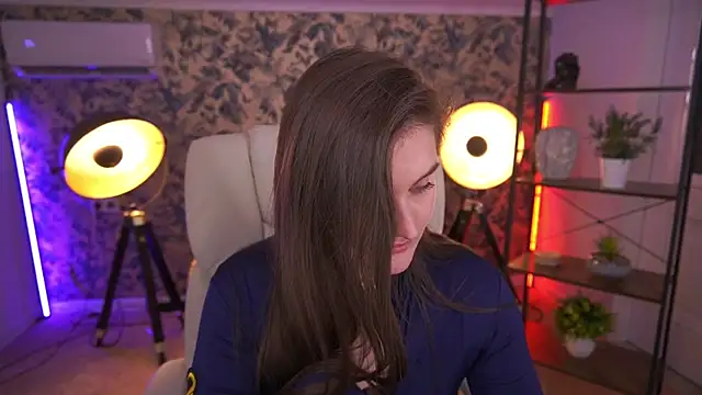 Chat XXX ao vivo de EmmyCharmm
