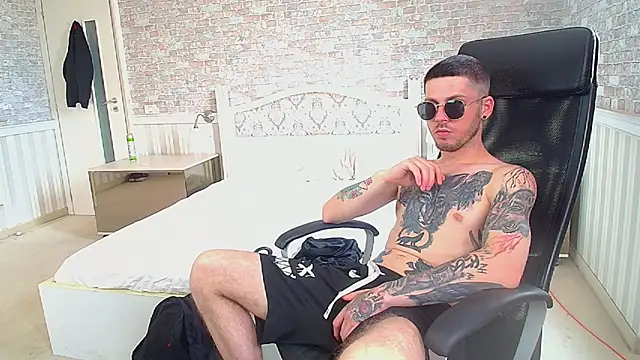 Chat XXX ao vivo de JonahShaw