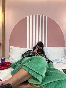 Valkiriia_wiine 라이브 XXX 채팅