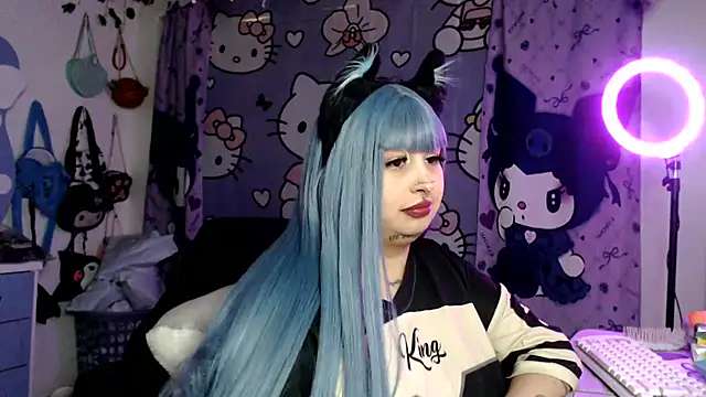 lussyevans24のライブXXXチャット