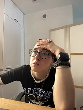 MartiniiSelenna 现场XXX聊天