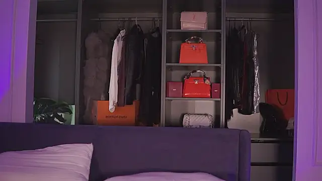 Monique_Celeste Adlı Modelin Canlı XXX Sohbeti