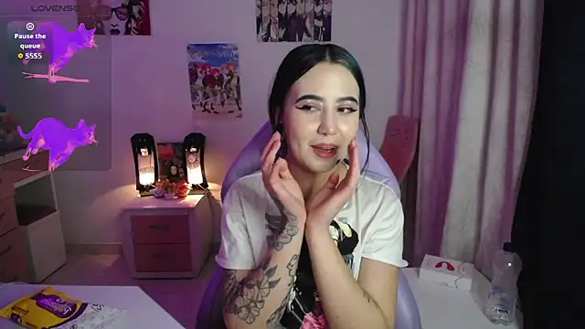 iris_sky's Live XXX Chat