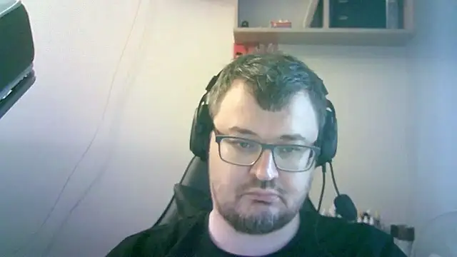 Živý XXX chat SirAbuser