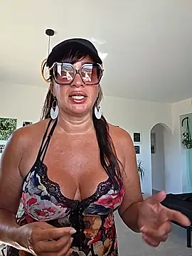 TheGoddessBianca's Live XXX Chat
