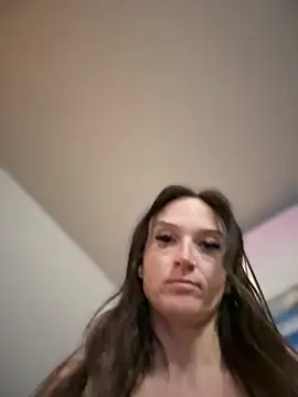 Kate-Paul Adlı Modelin Canlı XXX Sohbeti