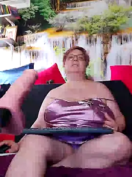 Chat XXX en directo de QueenPammy1