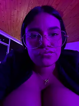 Isabella_boobd Chat XXX in diretta