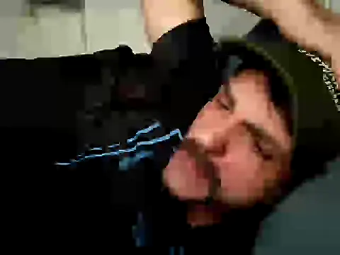 צ'אט XXX בשידור חי של BrunoAlphaBR