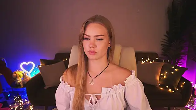 Chat +18 de CelesteNoir ao vivo